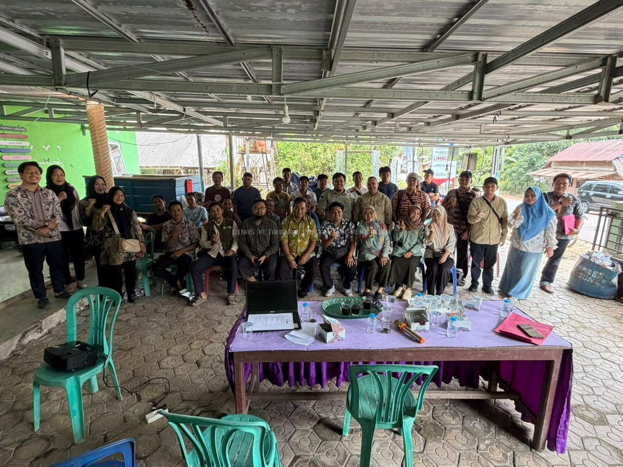 DKPP Bangka Barat Sosialisasikan Program Sarana dan Prasarana Perkebunan kepada Pekebun